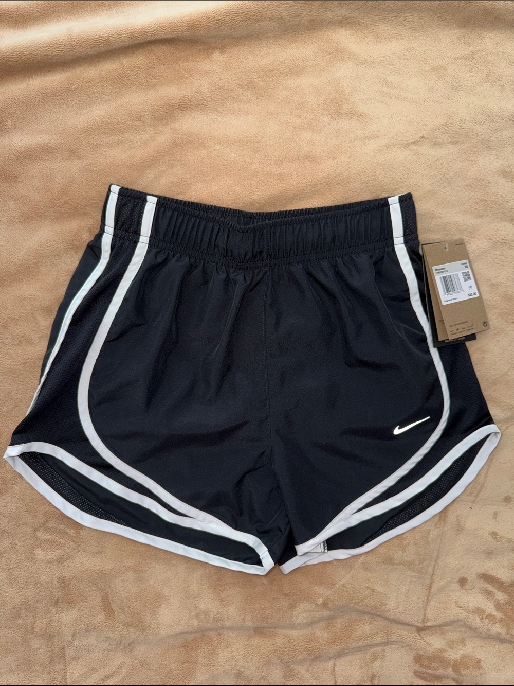 NWT Women’s Nike Tempo Running Shorts - XS